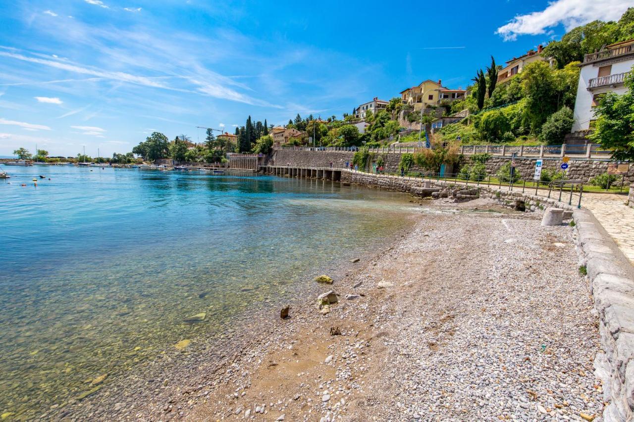 Beautiful Apartment House On The Seaside Ika Buitenkant foto